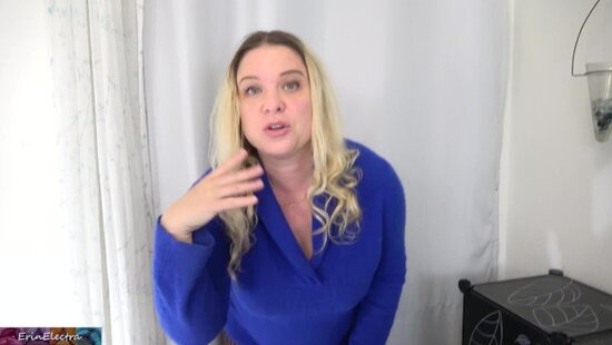 Мамка с массивной задницей решила жарким минетом и сексом сына поощрить за успешную учебу