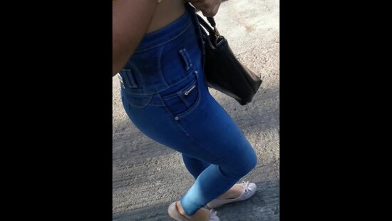 Молодая студентка залезла на член преподавателя, чтобы удачно сдать экзамен и оргазм получить